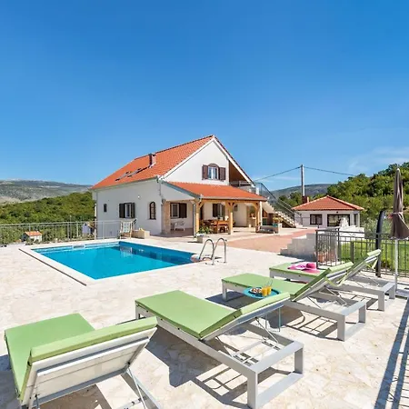 Sinodium Villa