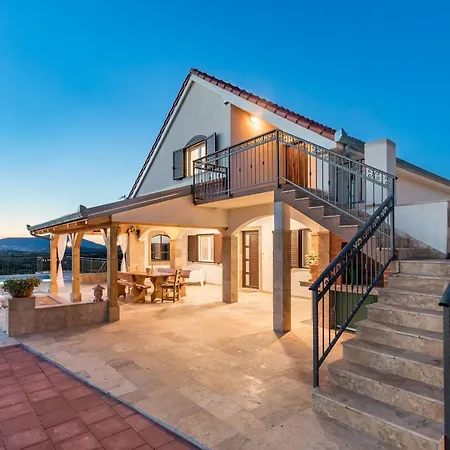 Villa Sinodium Umljanovic